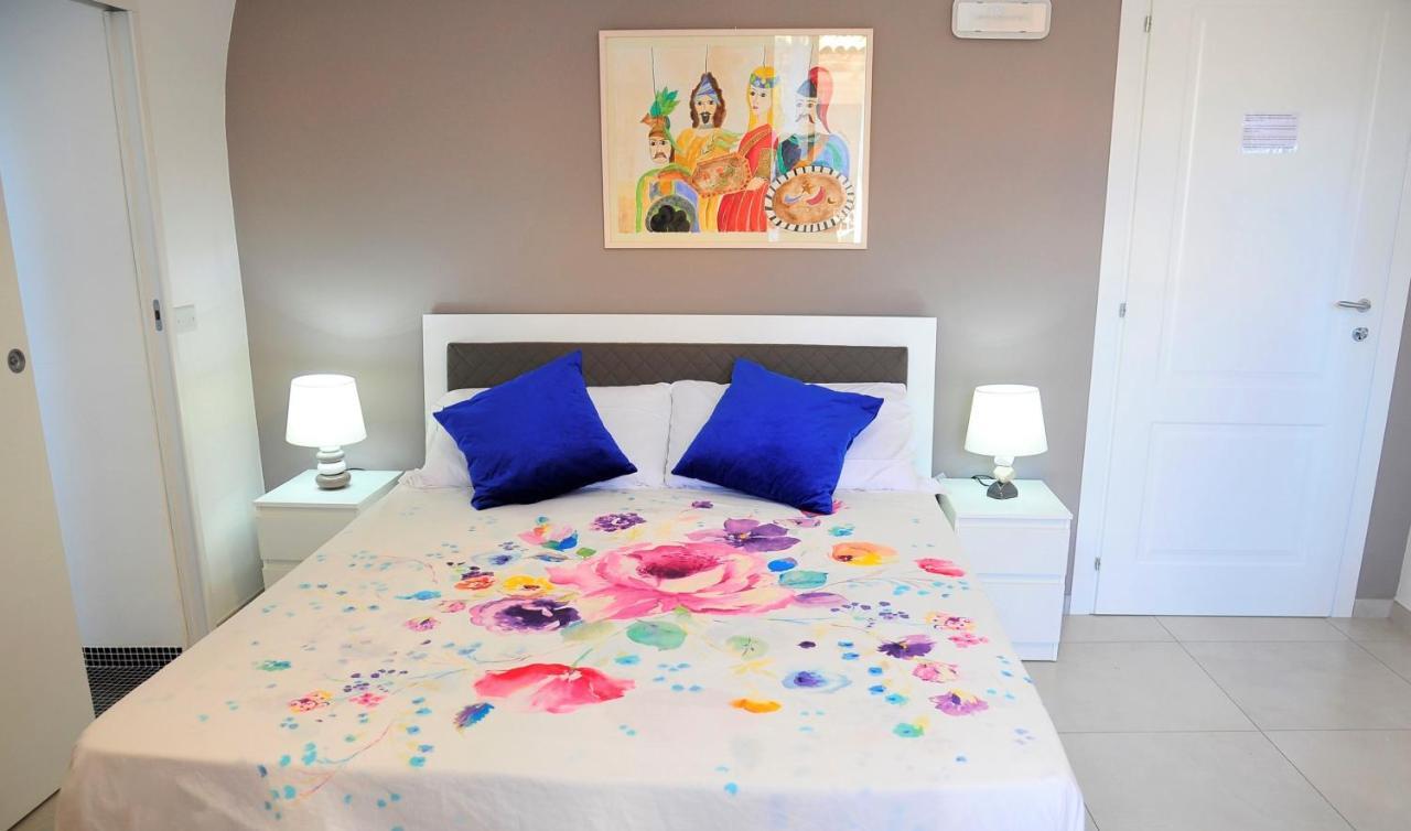 Benedettini Palace - exclusive suites&views Catania Bagian luar foto