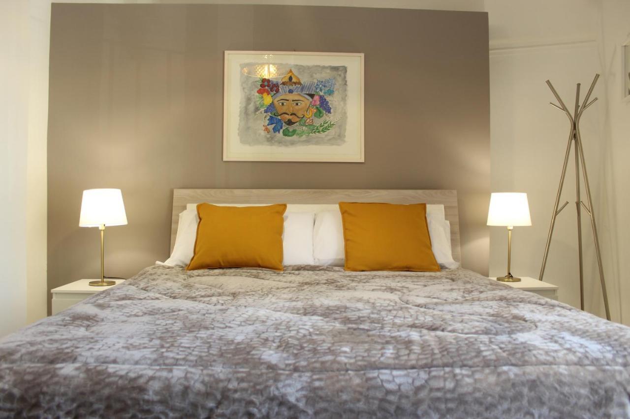Benedettini Palace - exclusive suites&views Catania Bagian luar foto